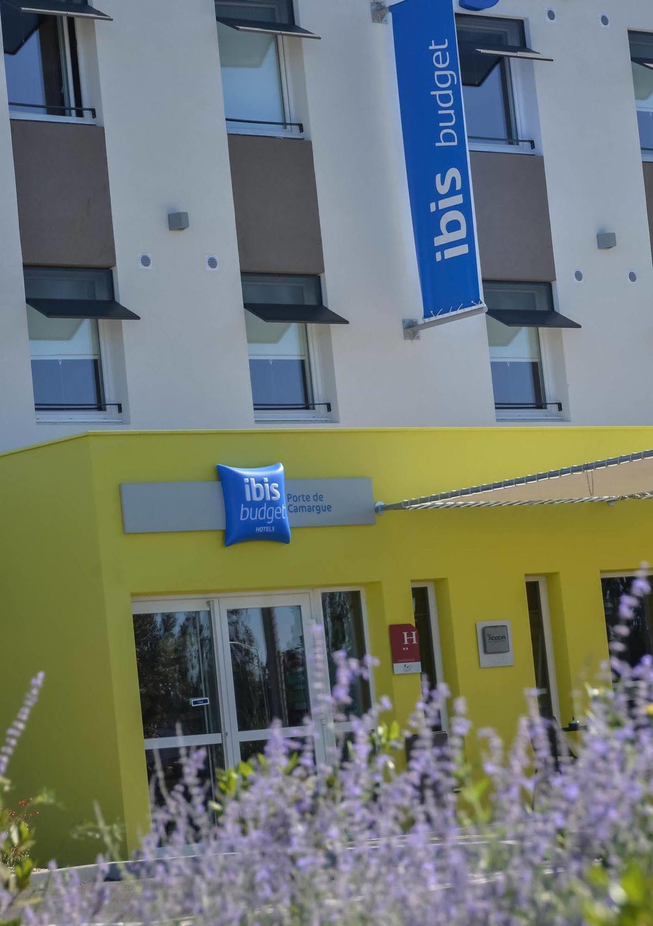 Ibis Budget Porte De Camargue Saint-Martin-de-Crau Eksteriør billede