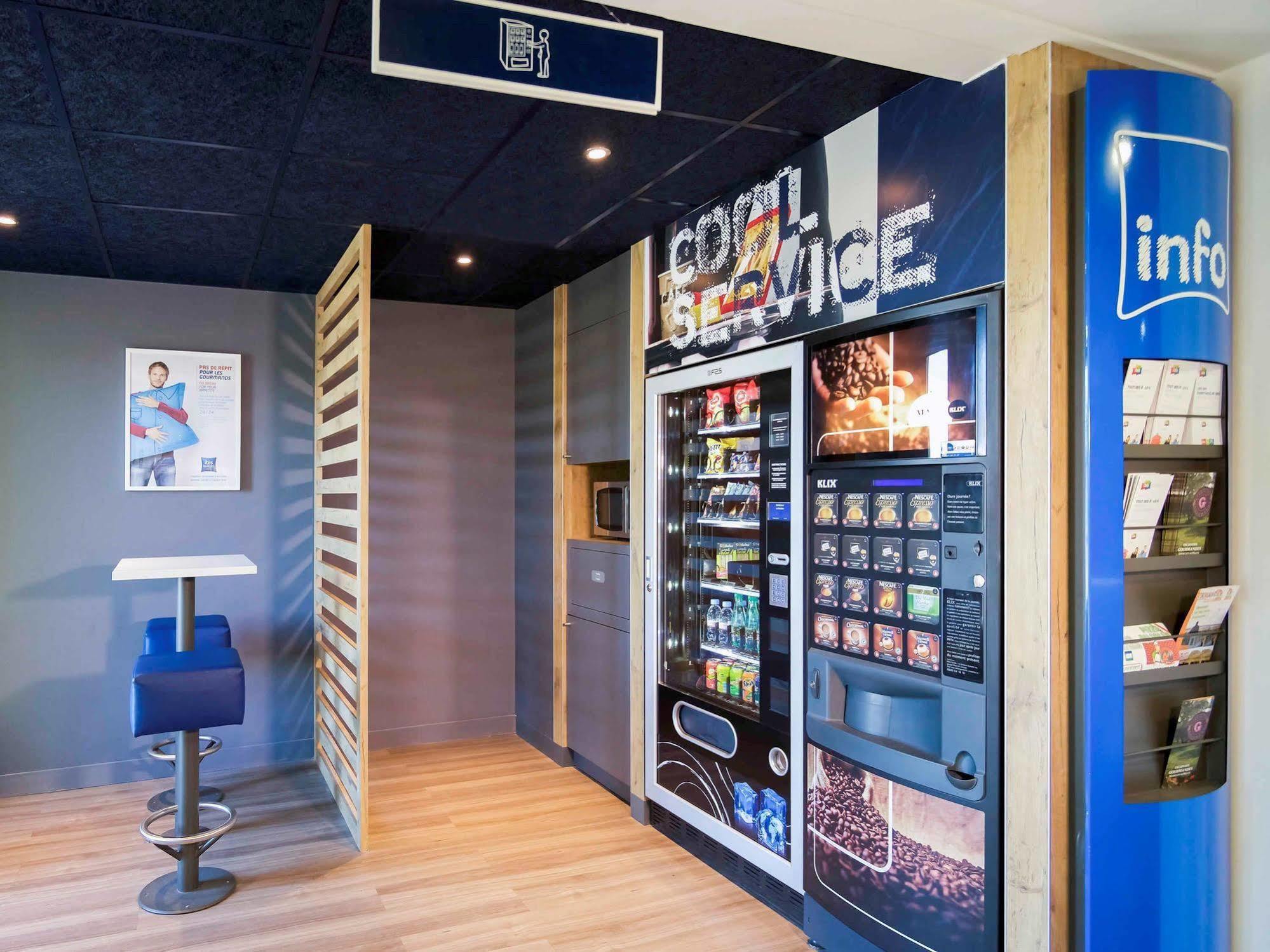 Ibis Budget Porte De Camargue Saint-Martin-de-Crau Eksteriør billede
