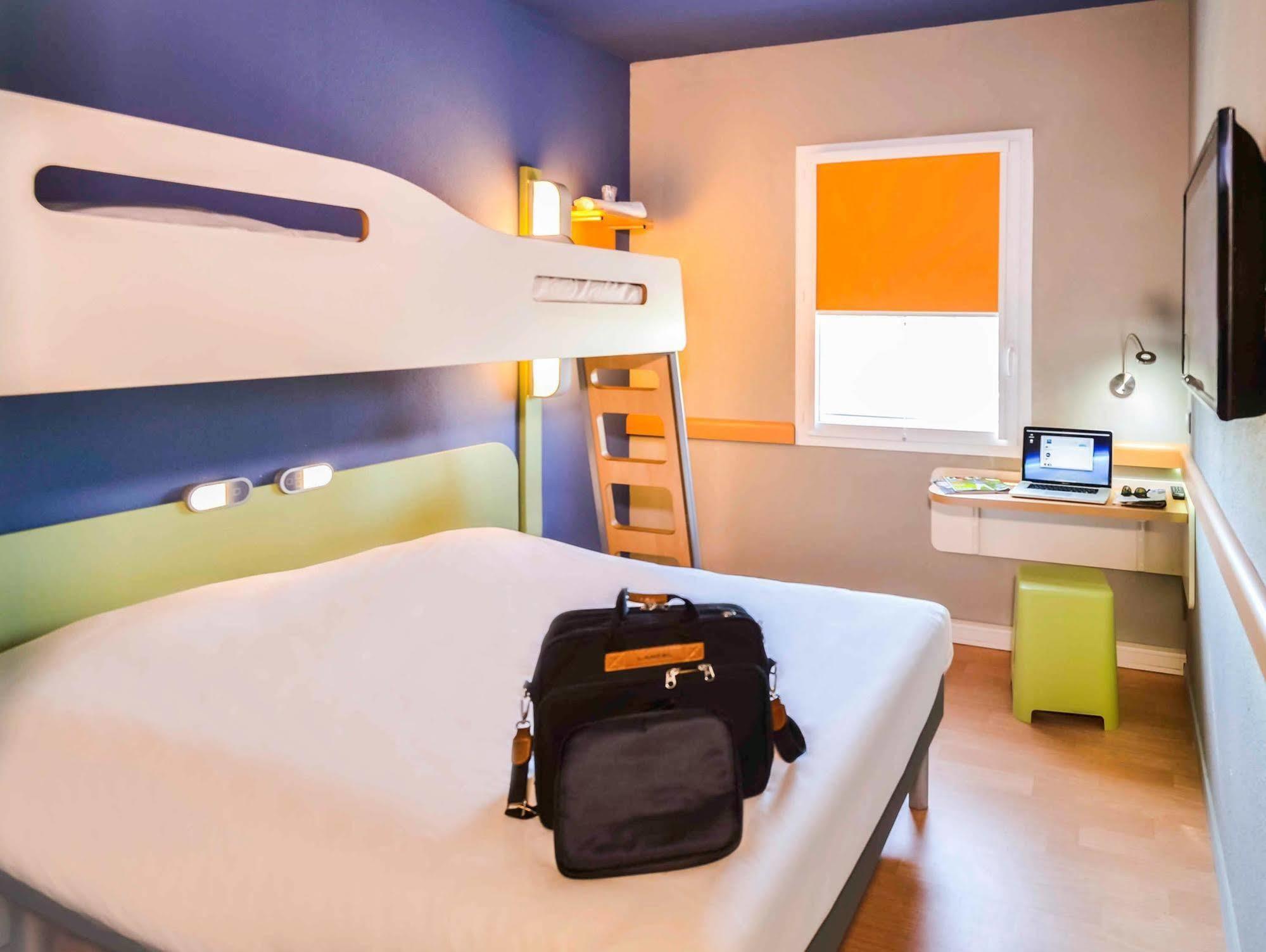 Ibis Budget Porte De Camargue Saint-Martin-de-Crau Eksteriør billede